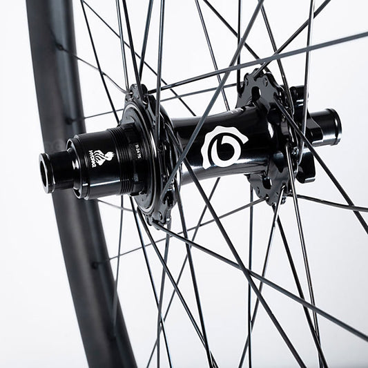 Industry Nine Hydra 2 Enduro S Wheel Rear 29 / 622 Holes: 32 12mm TA 148mm Disc IS 6-bolt Shimano Micro Spline-Goodwynn's