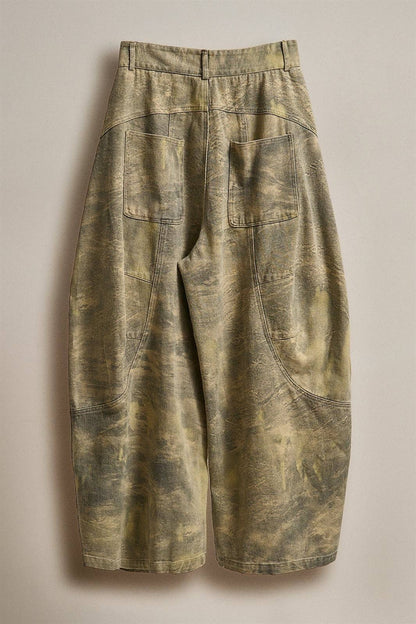 Urban Daizy - Camo Print Barrel Leg Carpenter Jeans