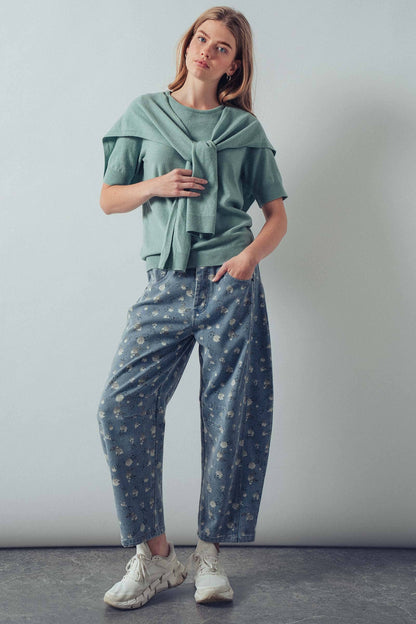 Urban Daizy - Floral Print Relaxed Fit Denim Pants
