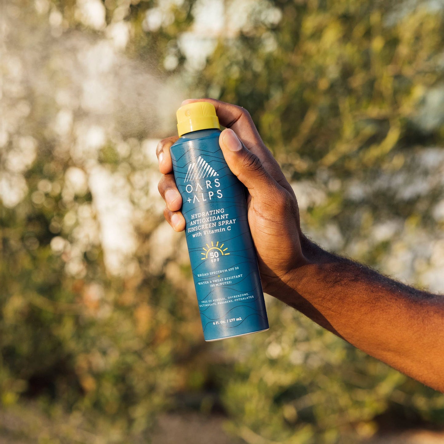 Oars + Alps - Men's Hydrating Antioxidant SPF 50 Spray, with Vitamin C
