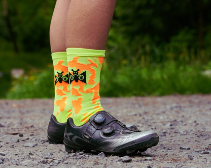 The Athletic Community - LUX ORITUR - Rebirth Socks Neon Yellow