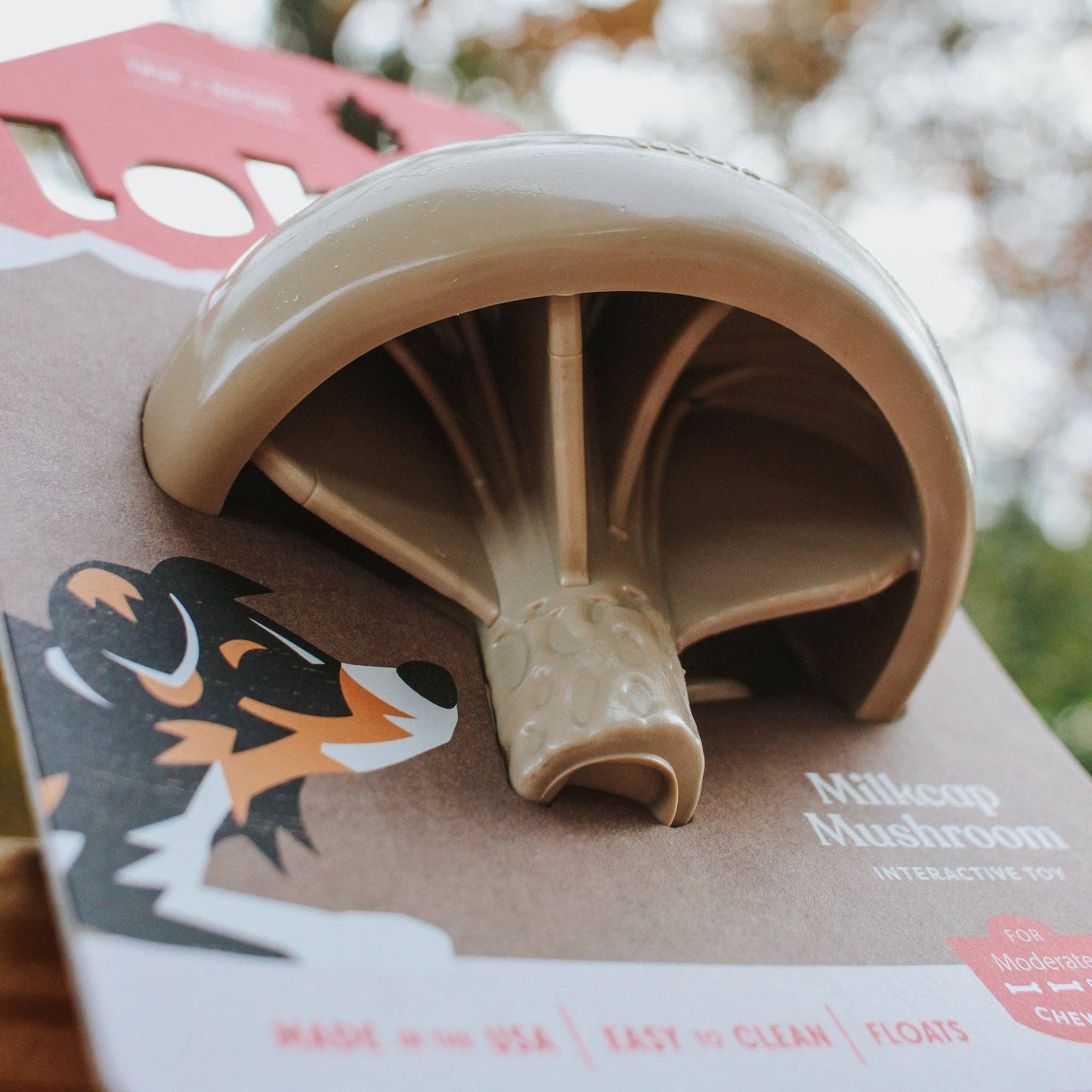 Loblola - Milkcap Mushroom Interactive Dog Toy