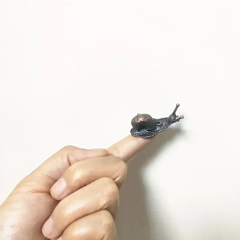 Magnifique Hearts - Snail Line Mini Incense Holder: Perfect for Homes Copper-Goodwynn'sGoodwynn's