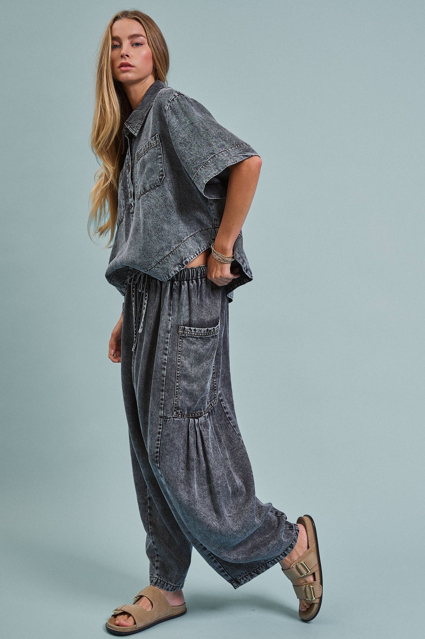 Urban Daizy - Washed Denim Half Placket Cropped Utility Shirt