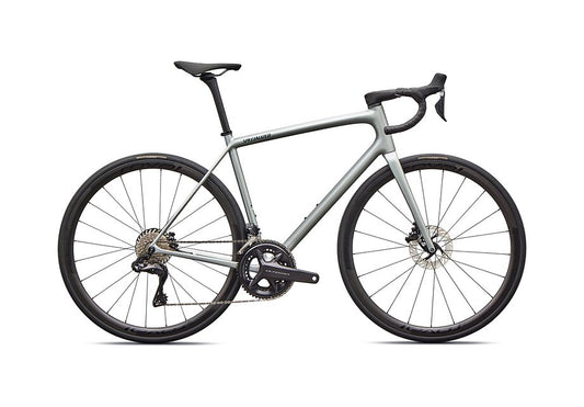 2026 Specialized Aethos Pro Di2 Bike Gloss Shadow Silver / Emerald Metallic 49-Goodwynn's