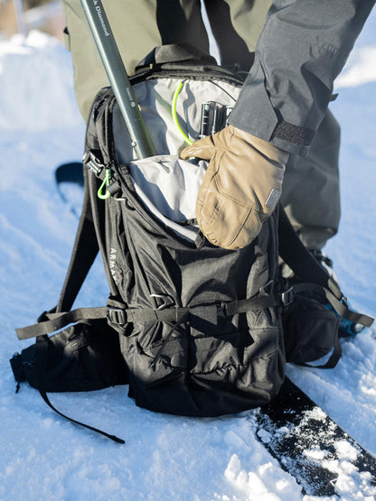 Devo 32L Backpack