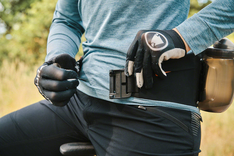 Fidlock Hip Belt Double Bottle Base - Black-Goodwynn'sGoodwynn's