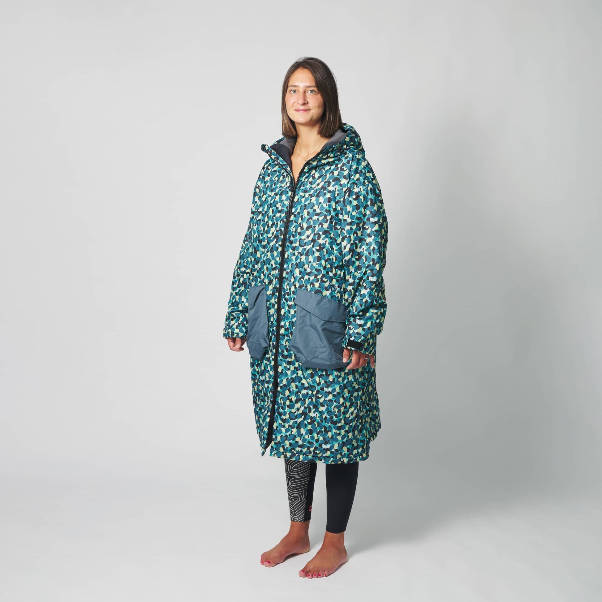 VOITED 2nd Edition Outdoor Changing Robe & Drycoat for Surfing, Camping, Vanlife & Wild Swimming - An Tracks-Goodwynn'sGoodwynn's