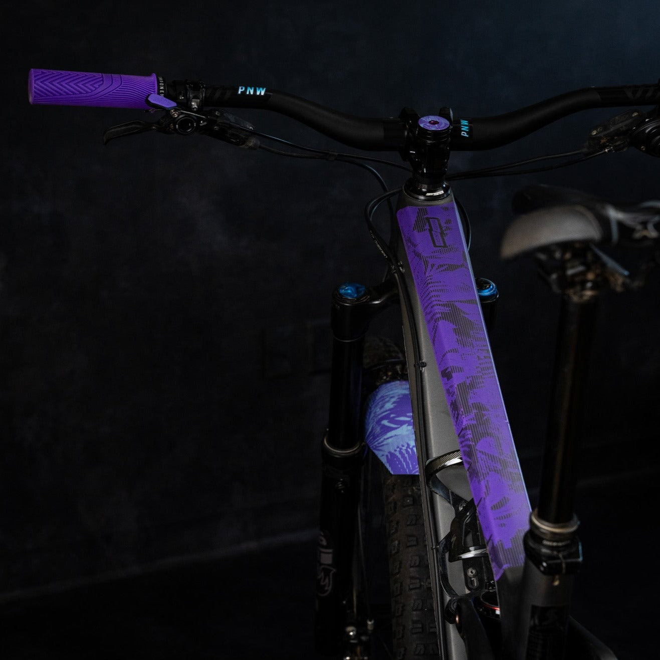 Tropical Glitch Frame Keeper with Unique Glitch Design and Durable Frame Material