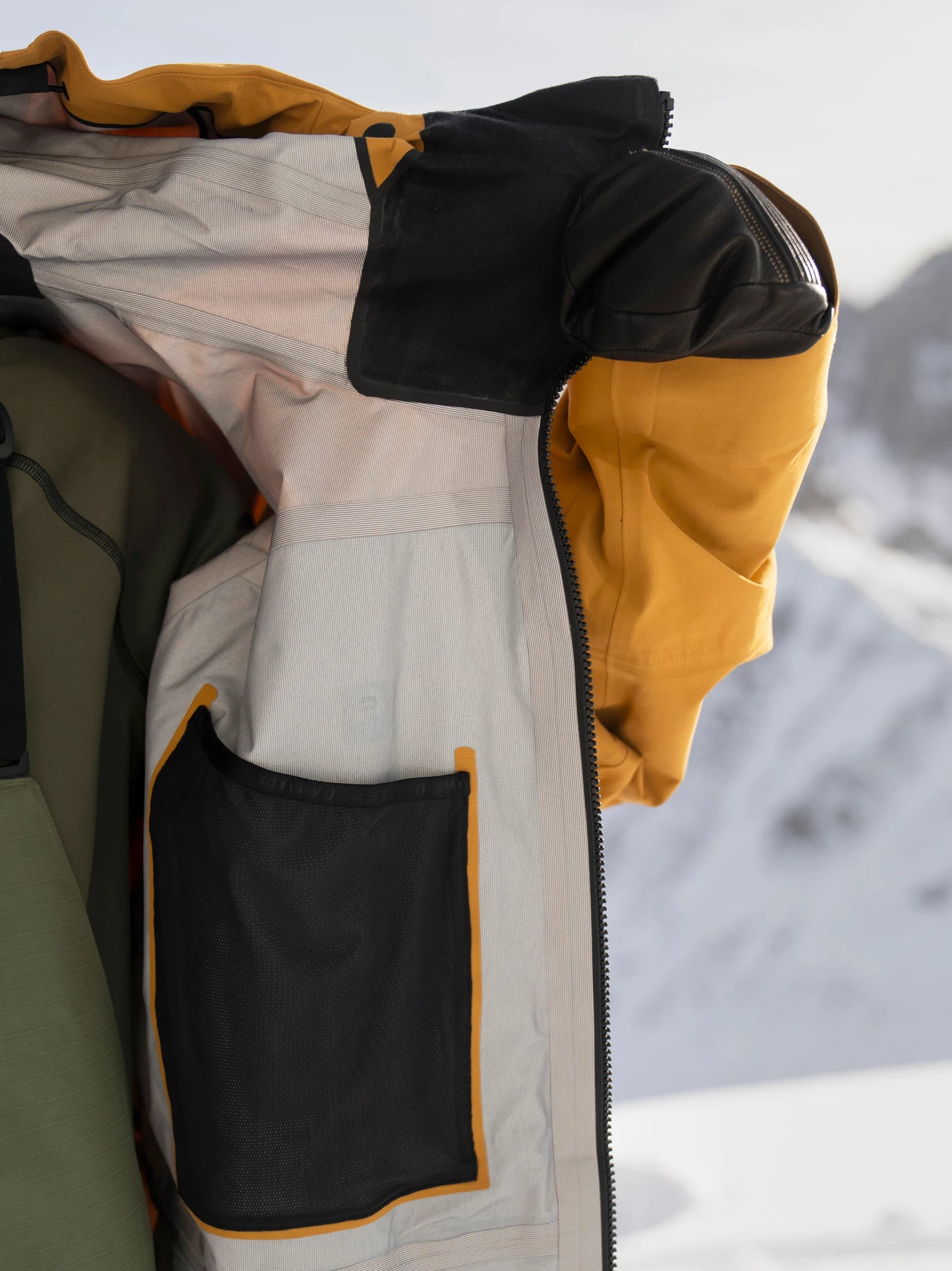 Armada Grands 3L Jacket
