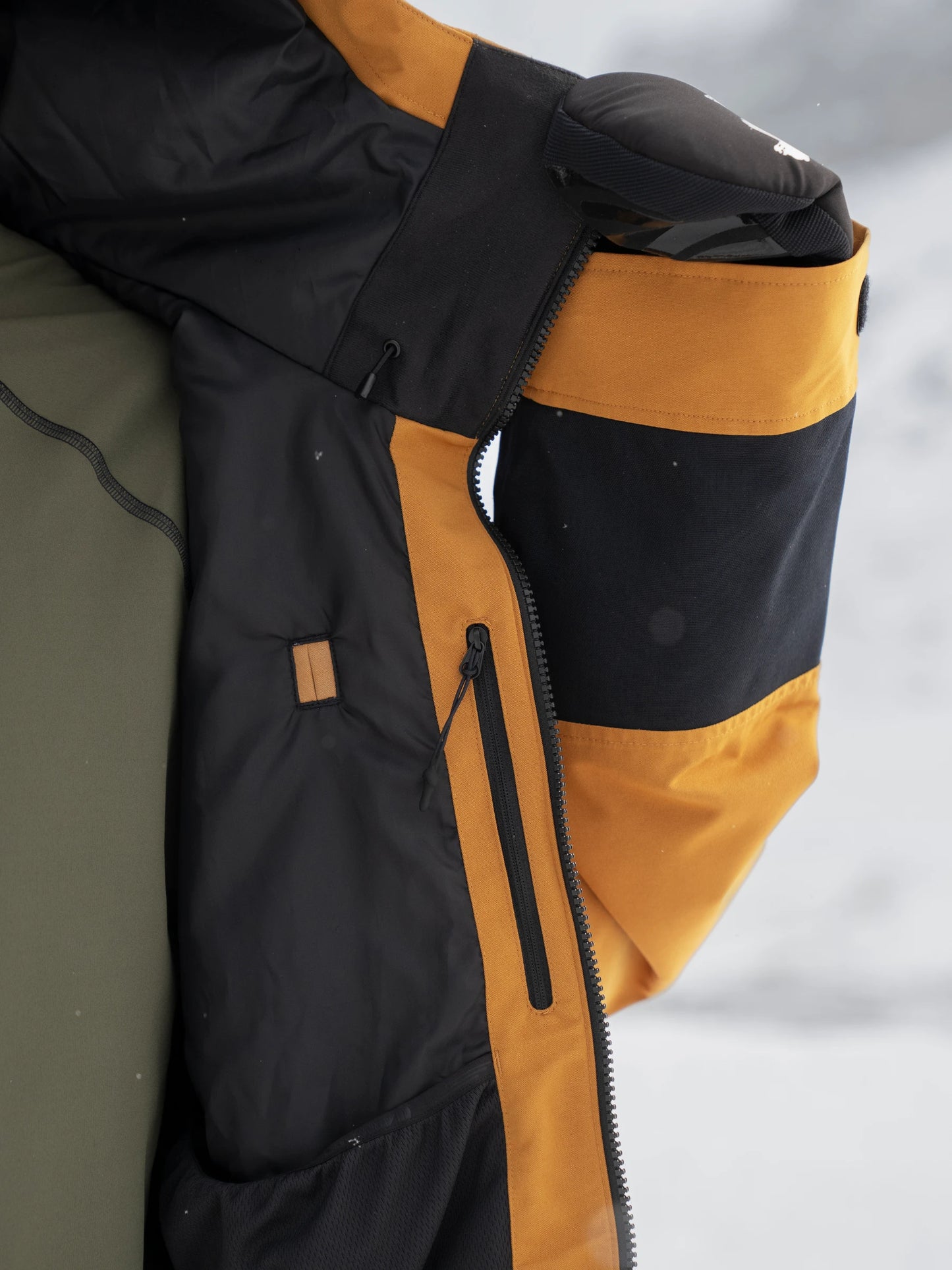 Armada Bergs 2L Insulated Jacket