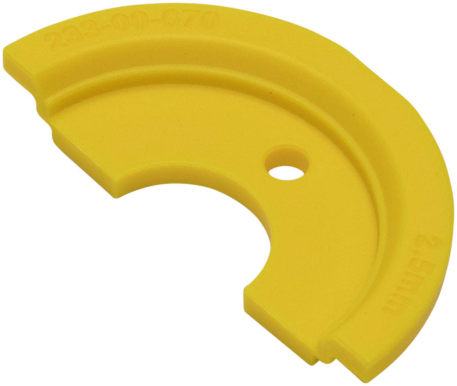 FOX Travel Spacer - 2026 FLOAT X2 2.5mm Yellow-Goodwynn&#39;sGoodwynn&#39;s