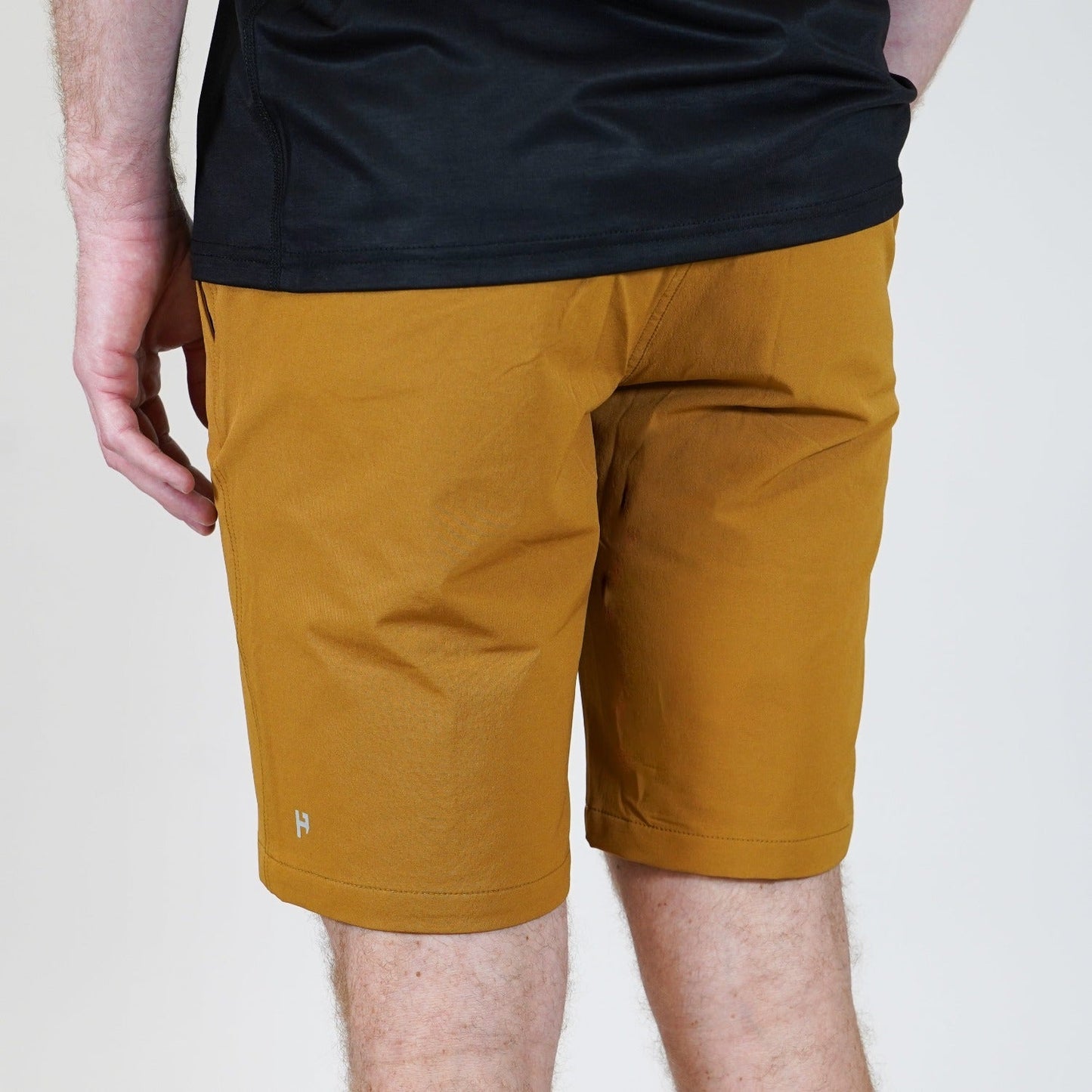 A.T. Plus Short – Durable and Stylish Outdoor Shorts for Everyday Adventures