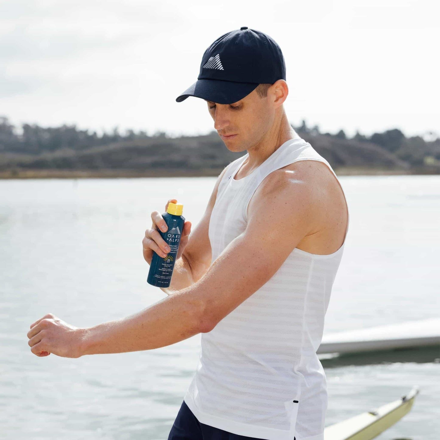 Oars + Alps - Men's Hydrating Antioxidant SPF 50 Spray, with Vitamin C