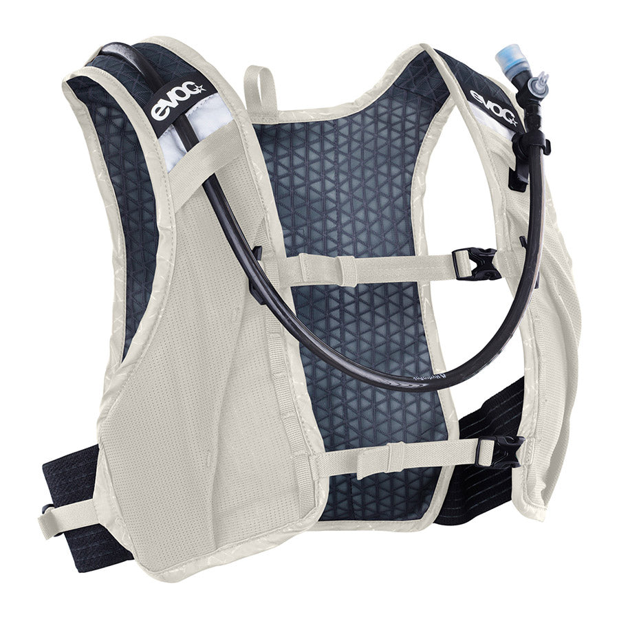 EVOC Hydro Pro Ultra 1.5 + 1.5L Backpack 1.5L Sand-Goodwynn'sGoodwynn's