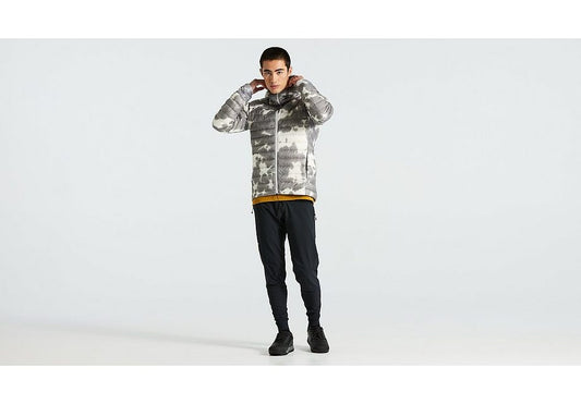 products/65423-021_APP_PACKABLE-DOWN-JACKET-MEN-DOVGRY-SPLASH_HERO_dad5f9cb-e7dd-4eb8-a1d9-afe1c9393dfa.jpg-Goodwynn's